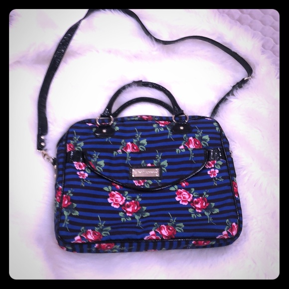 betsey johnson laptop bag